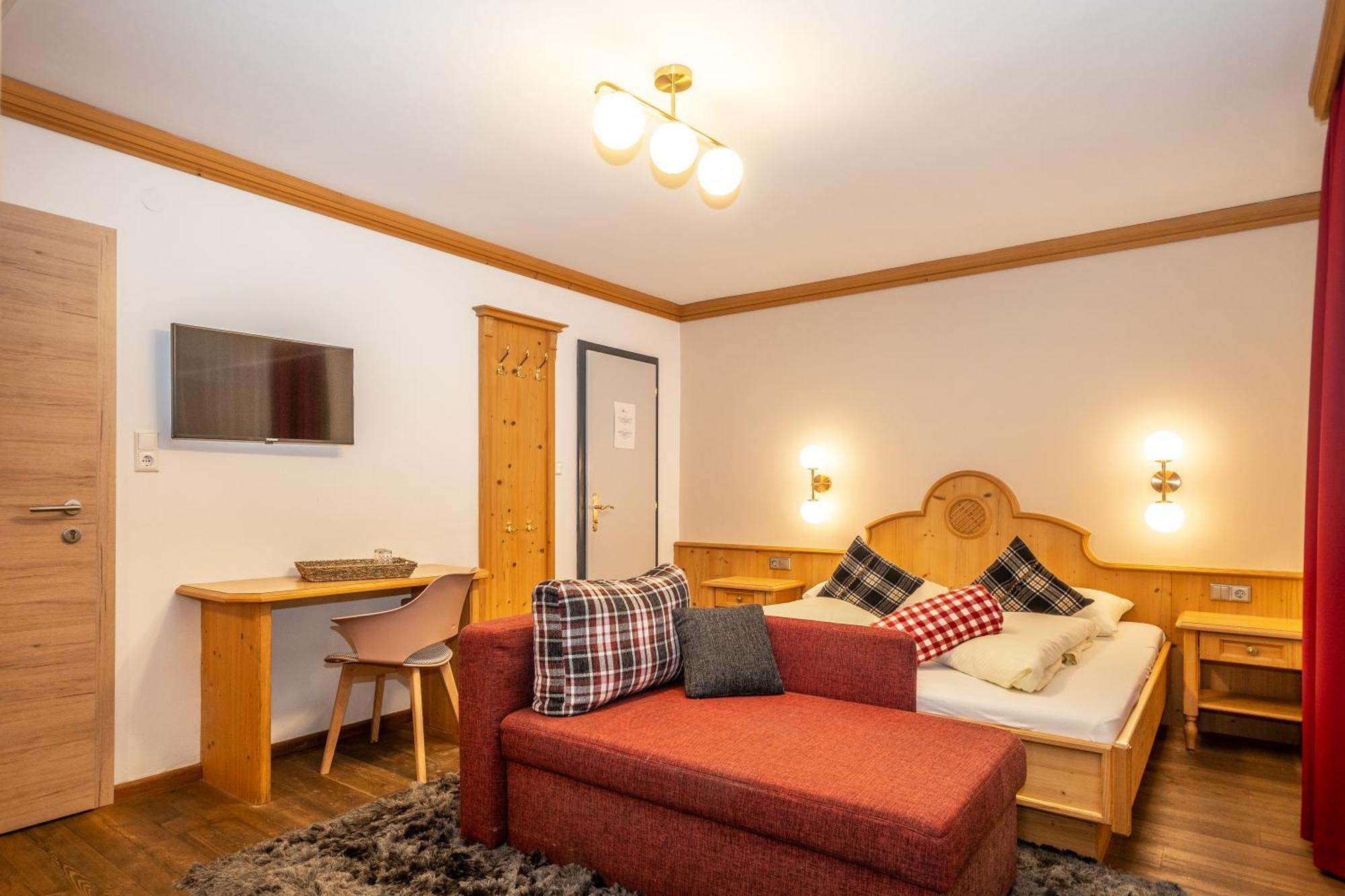 Mara'S Little Boutique Sleepover - Budget Holiday Home Kaprun Buitenkant foto