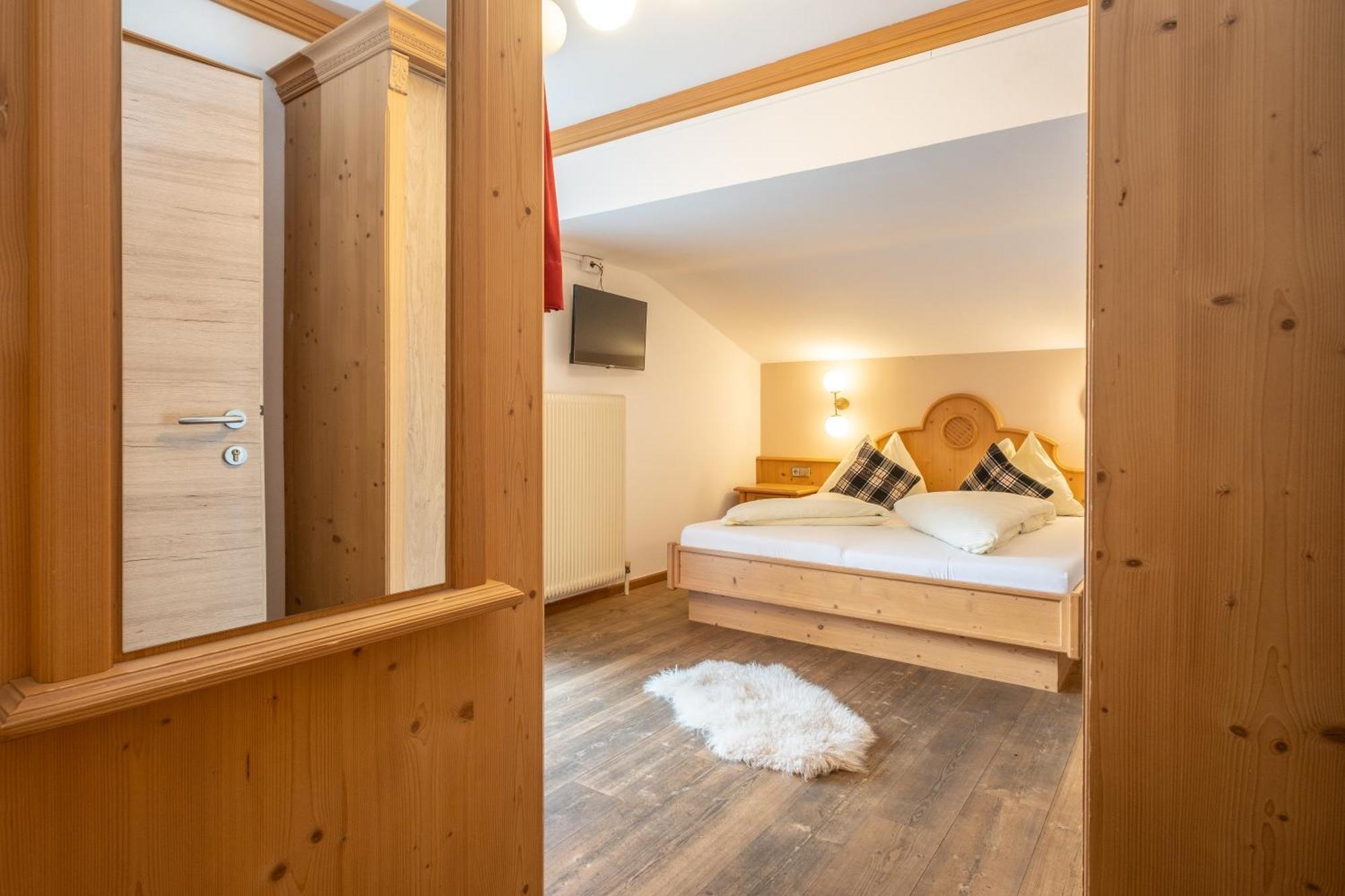 Mara'S Little Boutique Sleepover - Budget Holiday Home Kaprun Buitenkant foto