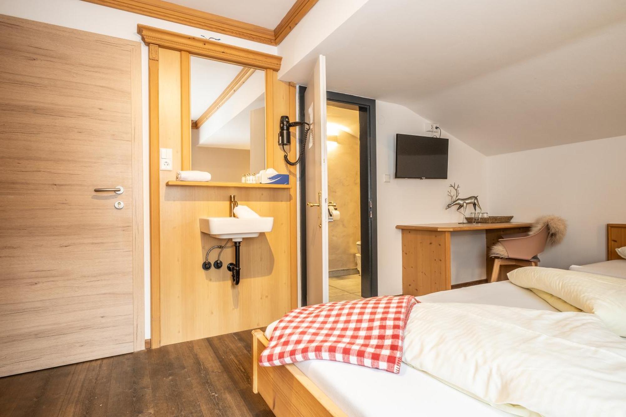 Mara'S Little Boutique Sleepover - Budget Holiday Home Kaprun Buitenkant foto