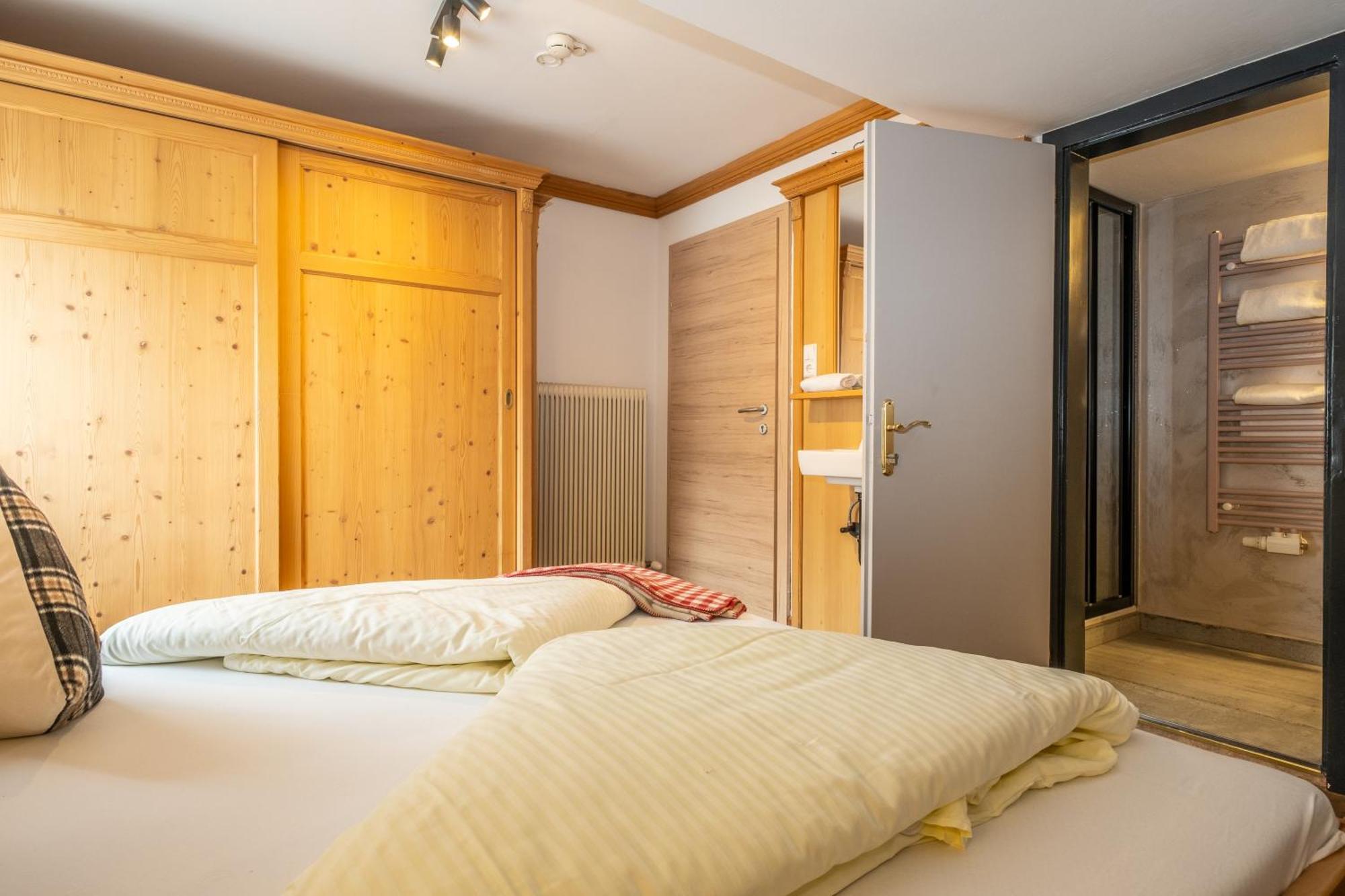 Mara'S Little Boutique Sleepover - Budget Holiday Home Kaprun Buitenkant foto