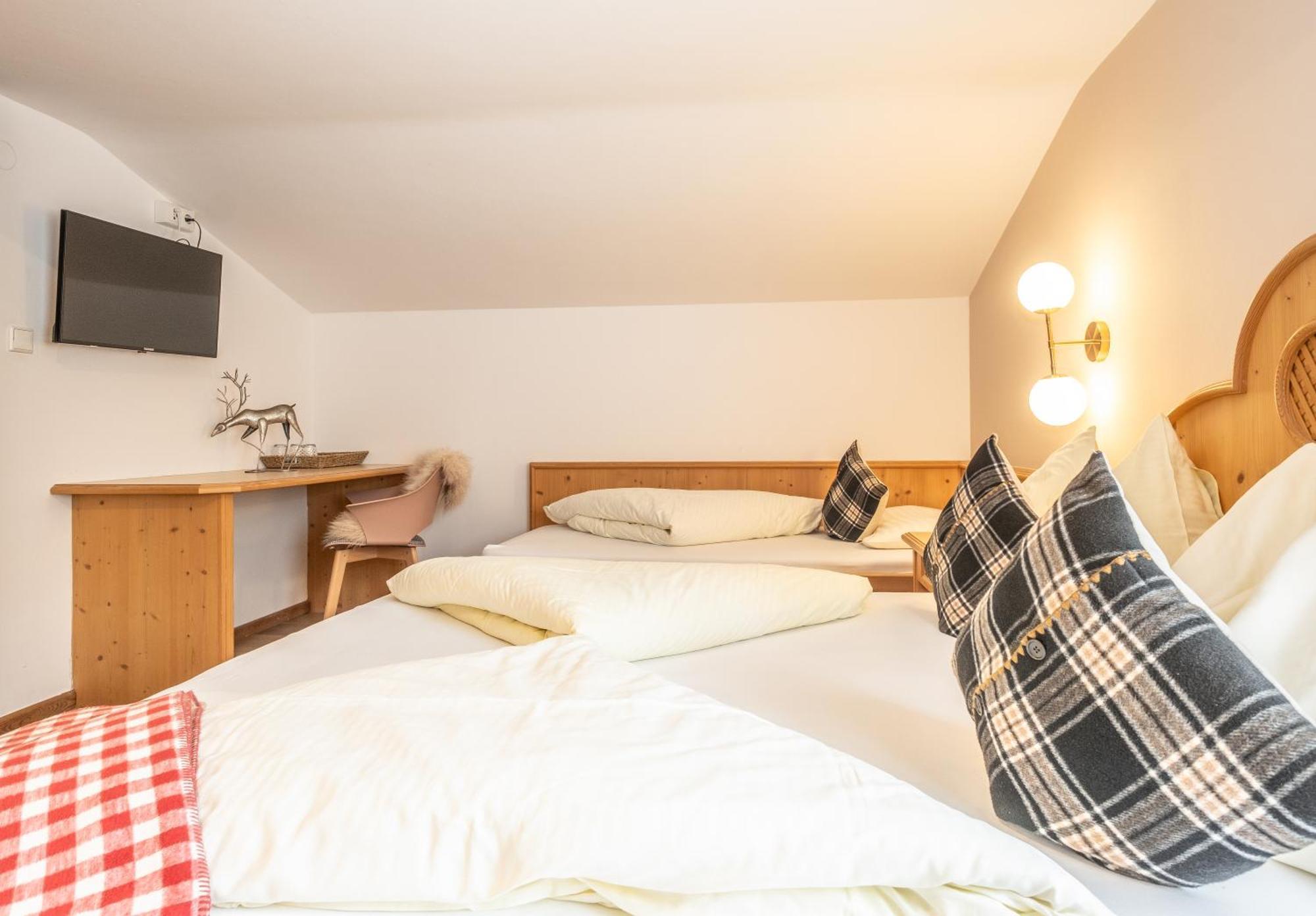 Mara'S Little Boutique Sleepover - Budget Holiday Home Kaprun Buitenkant foto
