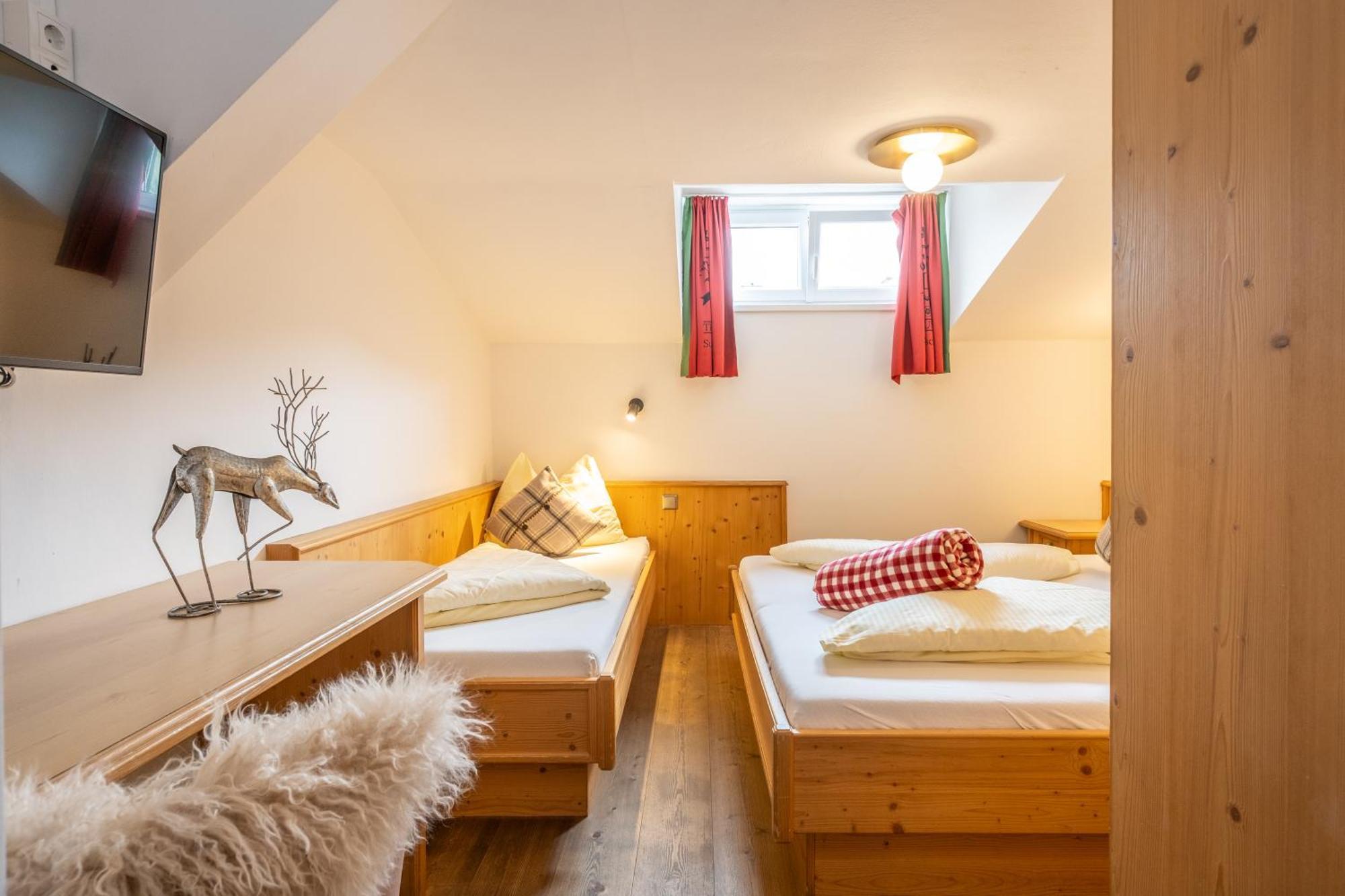 Mara'S Little Boutique Sleepover - Budget Holiday Home Kaprun Buitenkant foto